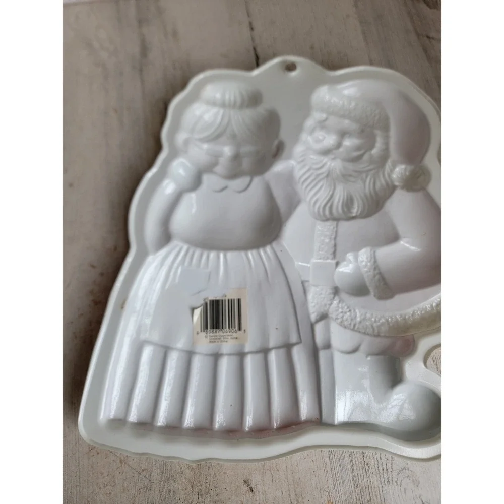 Vintage plastic Mrs Mr Claus cut out Xmas large ornament unique home decor